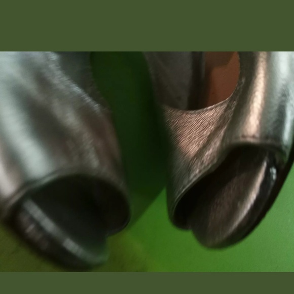 Steve Madden 9.5 - Picture 6 of 8